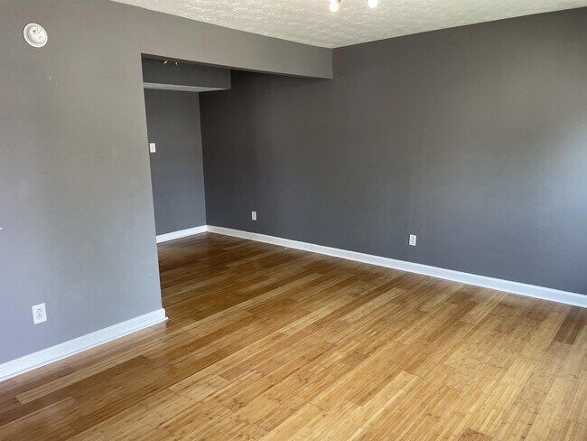 Building Photo - 262 Osage Ct