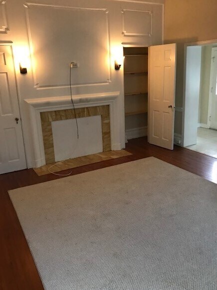 Living Room - 457 N Potomac St