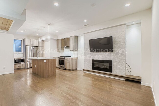 Building Photo - 2625 W 25th Ave