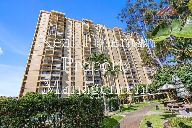 Building Photo - 2 Bed 2 Bath, One parking. Tenant pay all ...