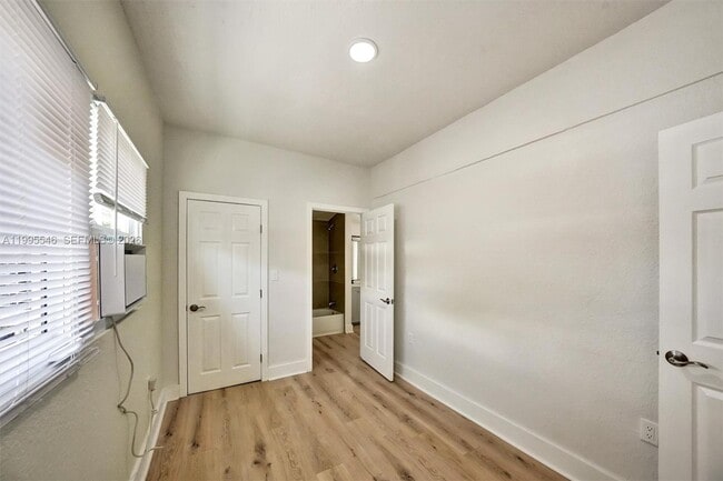 Building Photo - 1411 SW 3rd St