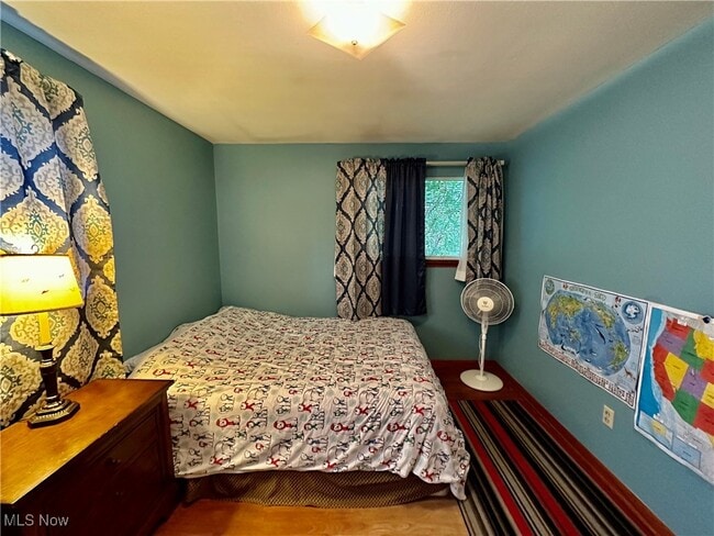 Building Photo - 1370 W Vine St