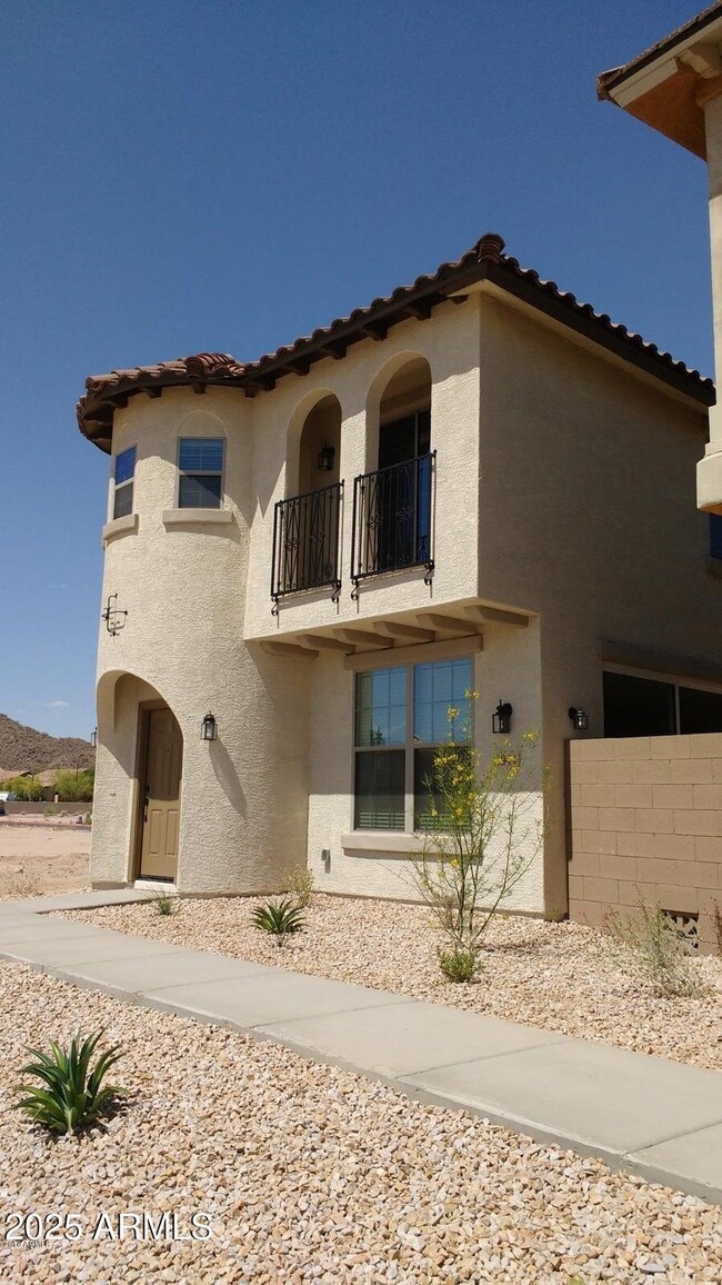 Building Photo - 2944 N 72nd St