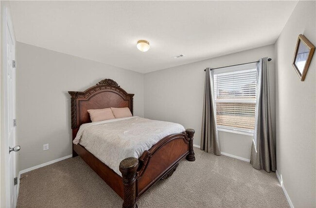 Building Photo - 8110 Dogwood Dr