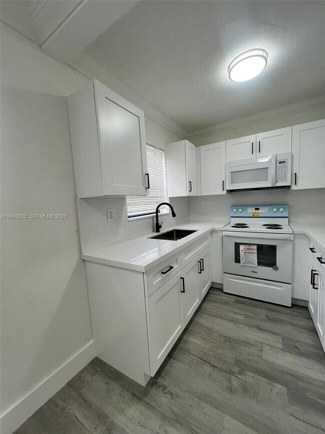 Building Photo - 5935 W 26th Ave