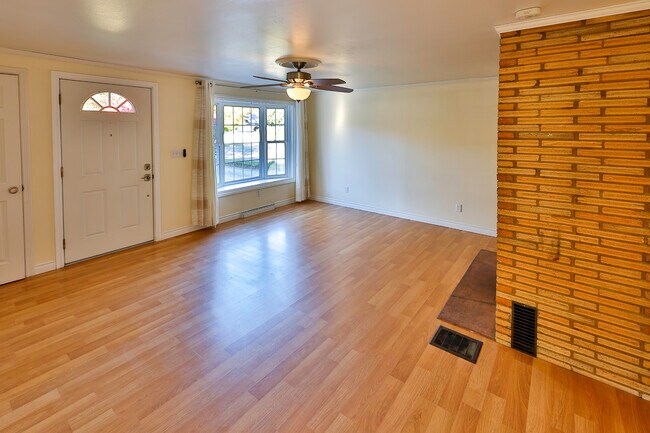 Airy open living room on main floor - 1020 E Garden Ave