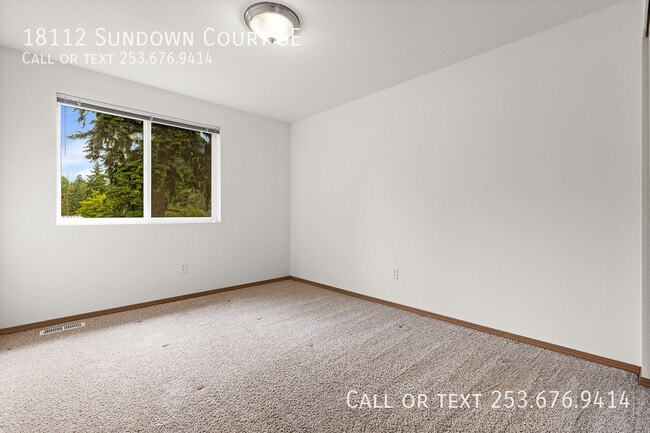 Building Photo - 18112 Sundown Ct SE