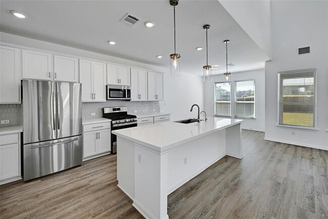 Building Photo - 6411 Velvet Leaf Ln