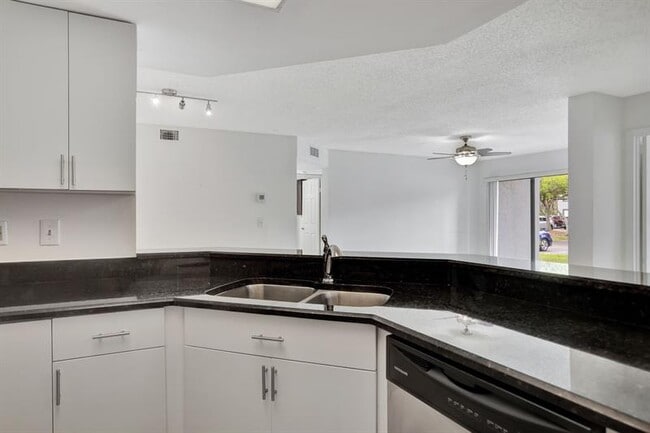 Building Photo - 9088 W Atlantic Blvd