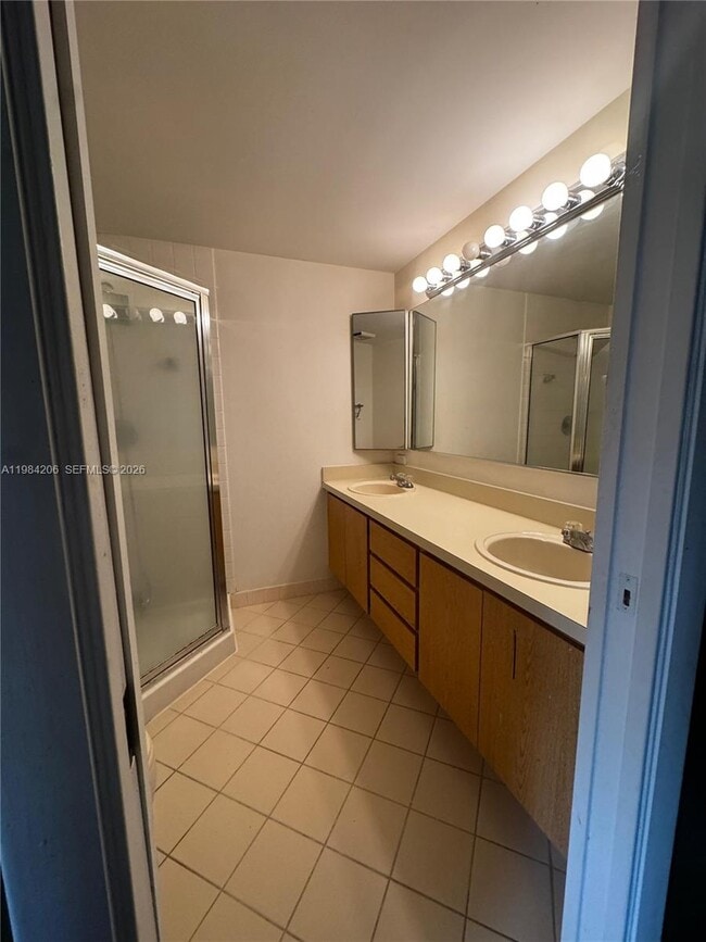 Building Photo - 516 Green Springs Pl