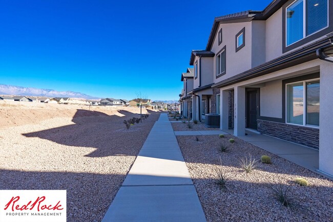 Building Photo - Brand New End Unit Townhome In Long Valley