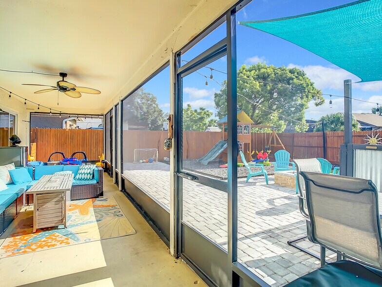 Building Photo - 1373 San Diego Ct