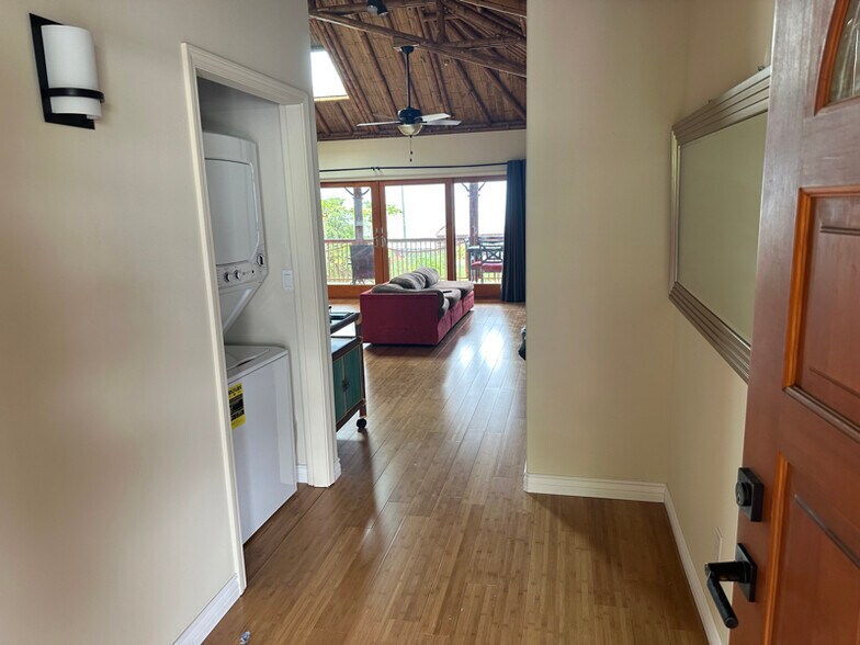 Building Photo - 75-5648-5648 Ololi Rd