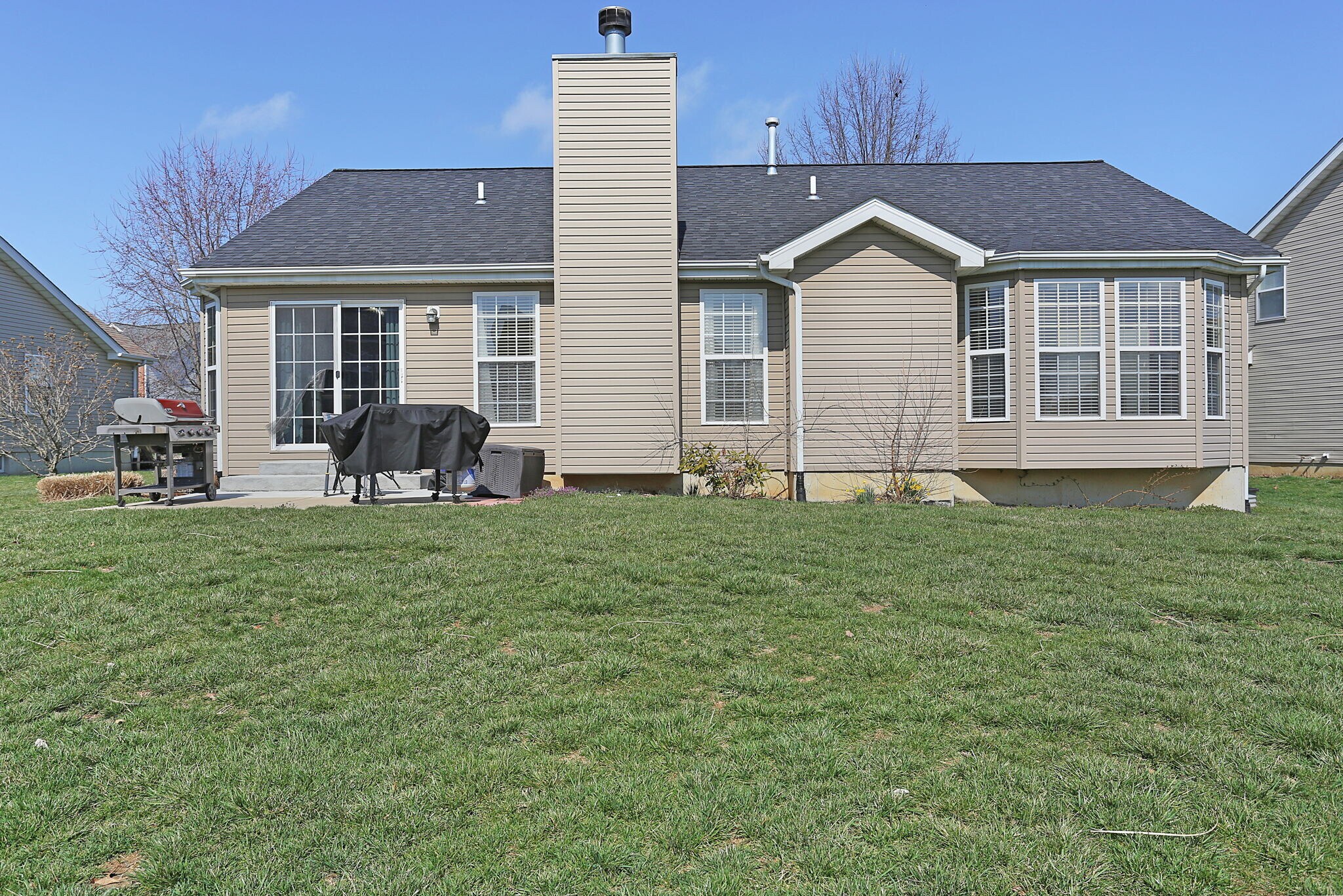 Building Photo - 814 Cone Flower Dr