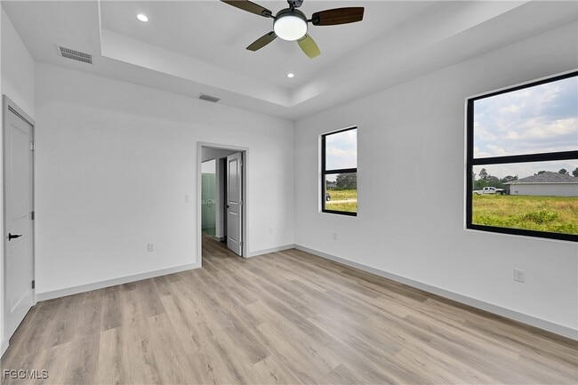 Building Photo - 1024 Halby Ave S