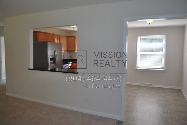 Building Photo - 8030 Willow Ave