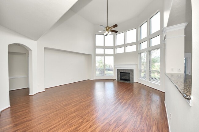 Building Photo - 13218 Haven Falls Ln