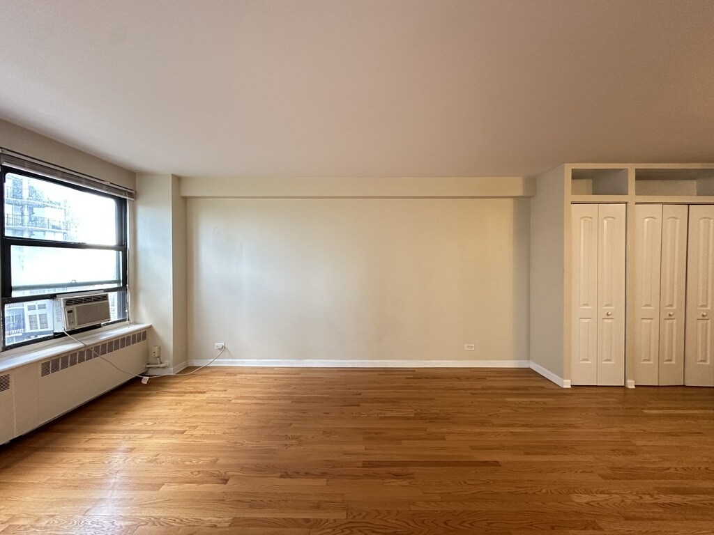 Building Photo - 4180 N Marine Dr