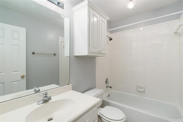 Building Photo - 4801 Rockcreek Ln