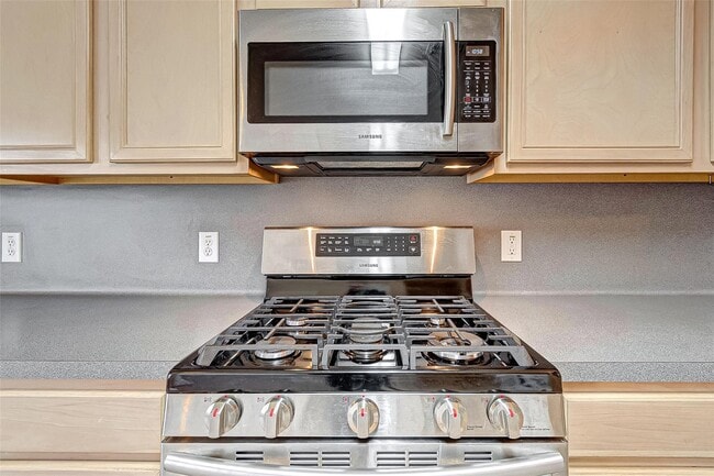 Building Photo - 2642 Skyview Trace Ct