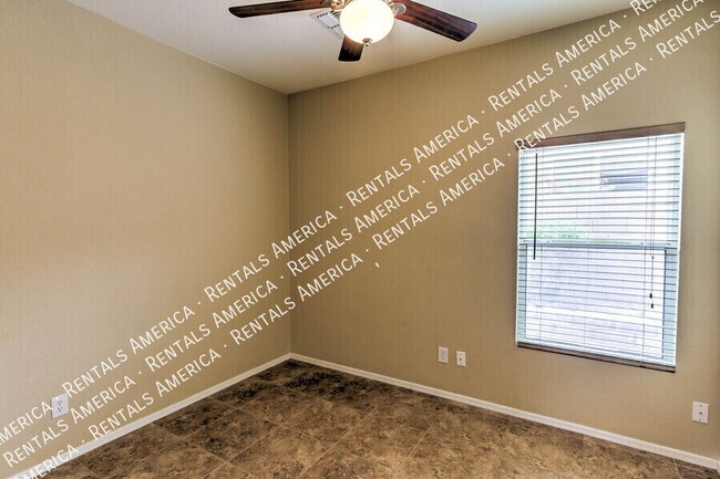 Building Photo - 3647 E Mecate Rd