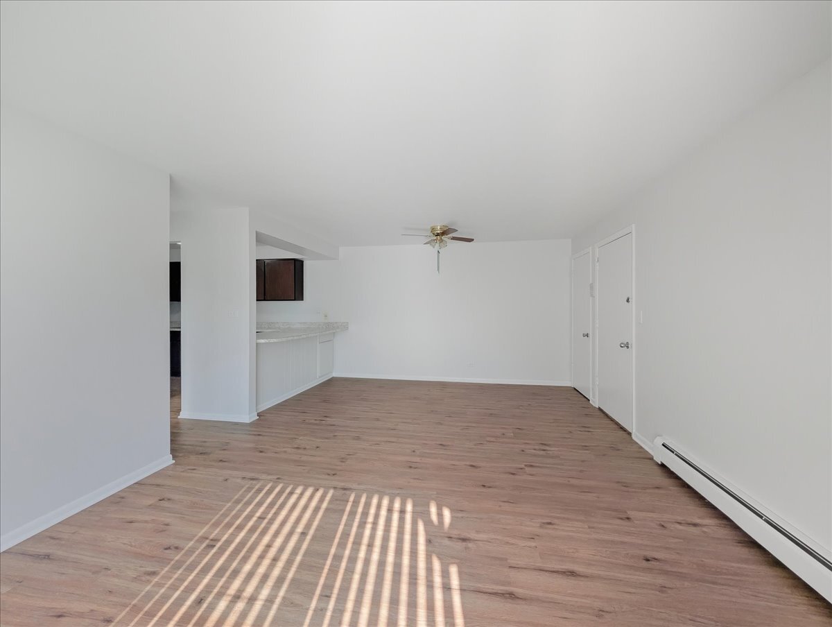 Building Photo - 122 W Washington St