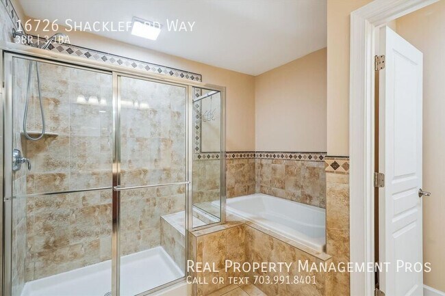 Building Photo - 16726 Shackleford Way