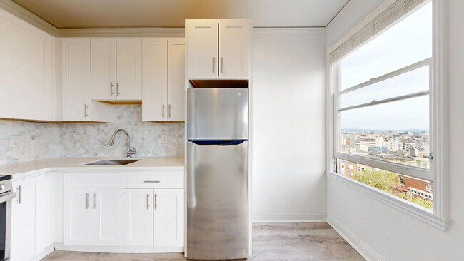 Building Photo - 13 Hermann St