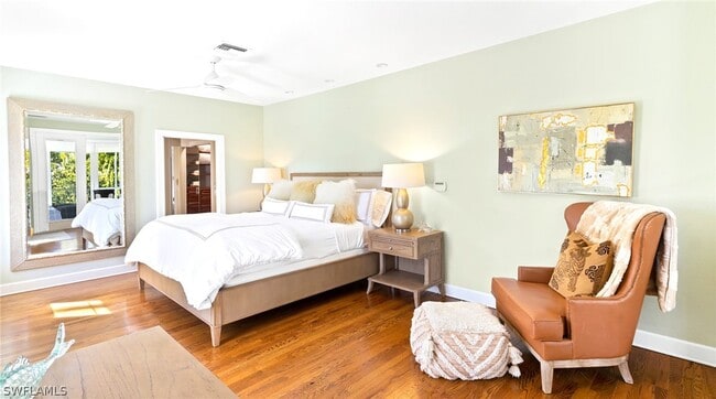 Building Photo - 877 7th St S