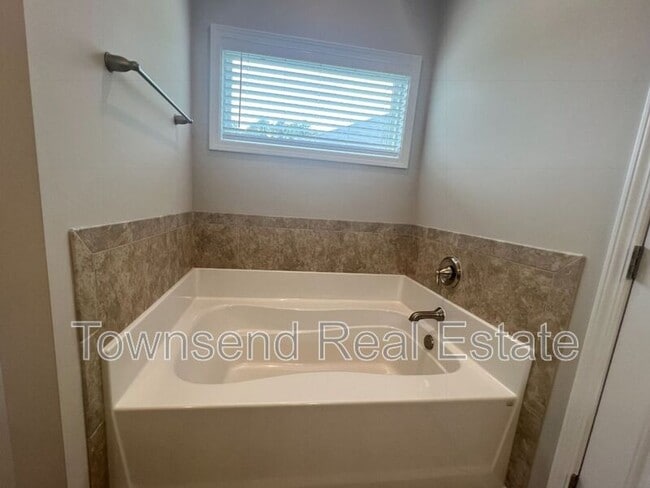 Building Photo - 2513 Owlands Ct