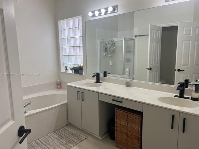 Building Photo - 6386 NW 78th Pl