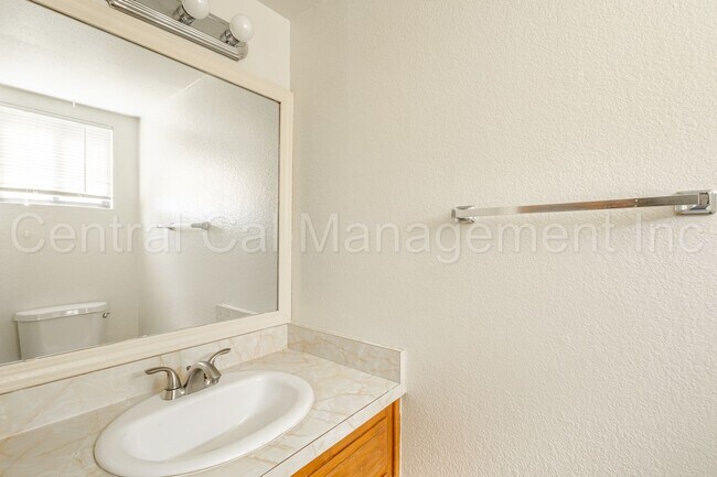 Building Photo - 3400 Ashe Rd