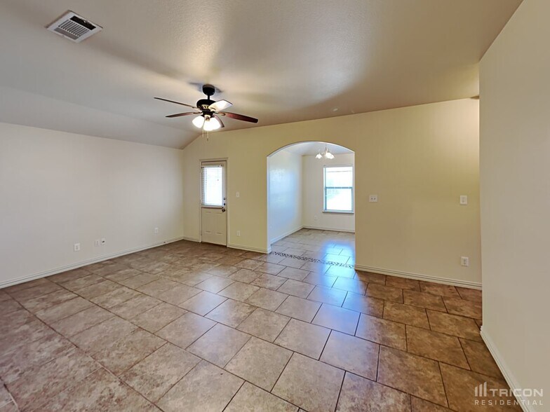 Building Photo - 12432 Hunters Mill Trail