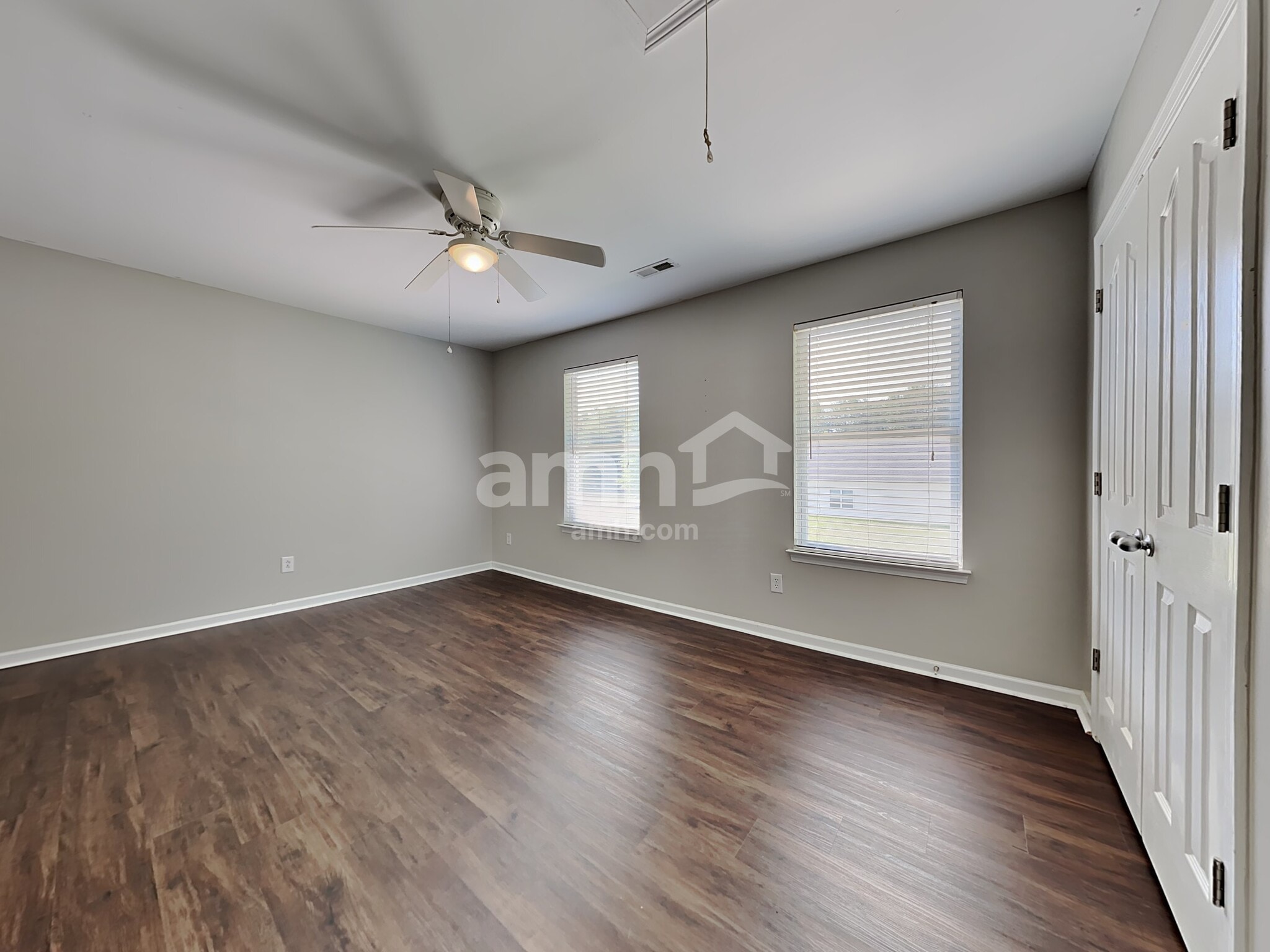 Building Photo - 259 Flanders Dr