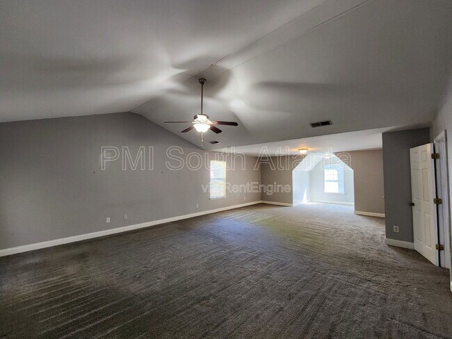 Building Photo - 2085 Winding Crossing Trail