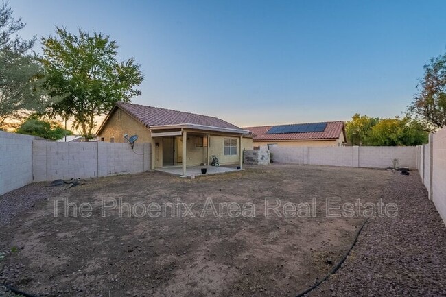 Building Photo - 663 S Colonial Ct