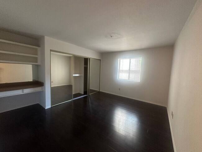 Building Photo - 2 Bed 2 Bath Condo in Old Town Scottsdale