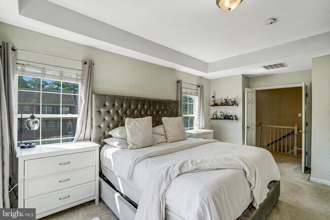 Building Photo - 8535 Wyngate Manor Ct