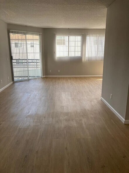 Building Photo - 4320 S Centinela Avenue