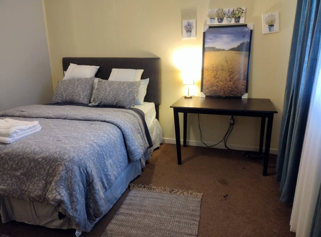 Building Photo - 4105 Azalea Dr