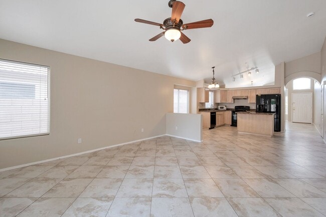 Building Photo - Immaculate 3 bedrooms, 2 bath in Scottsdale