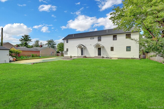Building Photo - 25 Sunnybrook Dr E