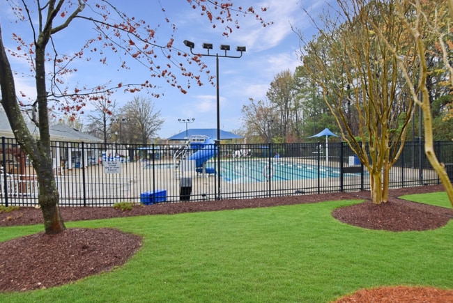 Building Photo - 145 Fountain Springs Rd