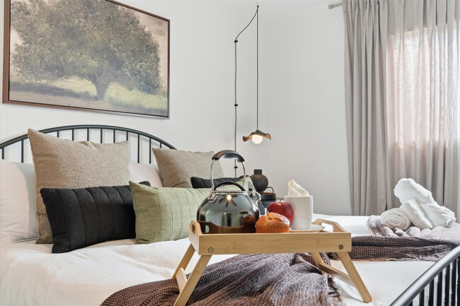 Building Photo - 4308 N Parkway Ave