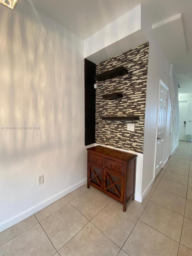 Building Photo - 11543 SW 248th Ln