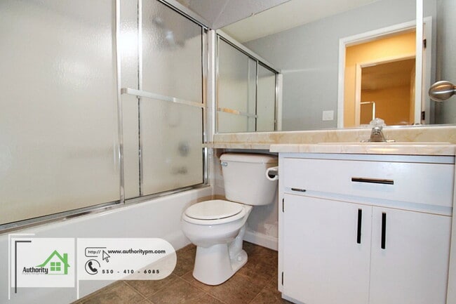 Building Photo - 1722 Almaden Dr