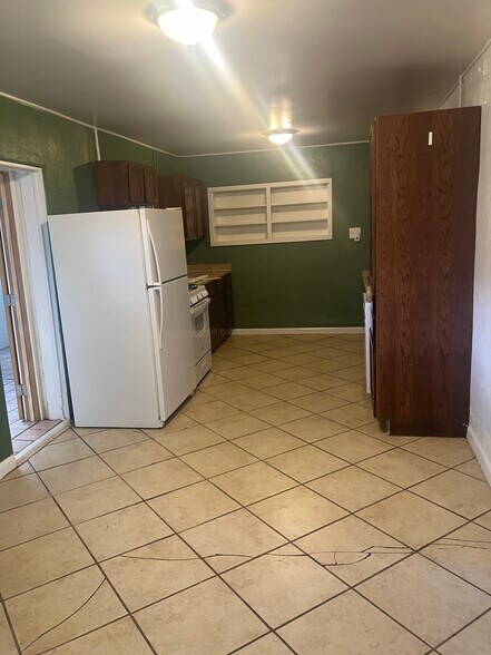 Building Photo - 4225 Hawg Wild Rd