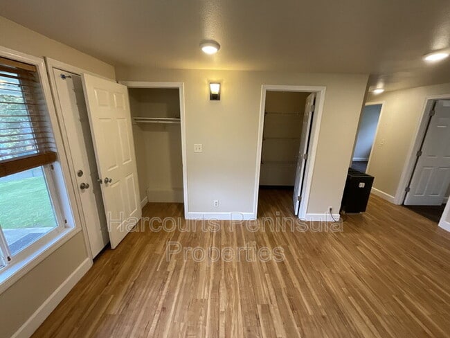 Building Photo - 1742 Anderson St