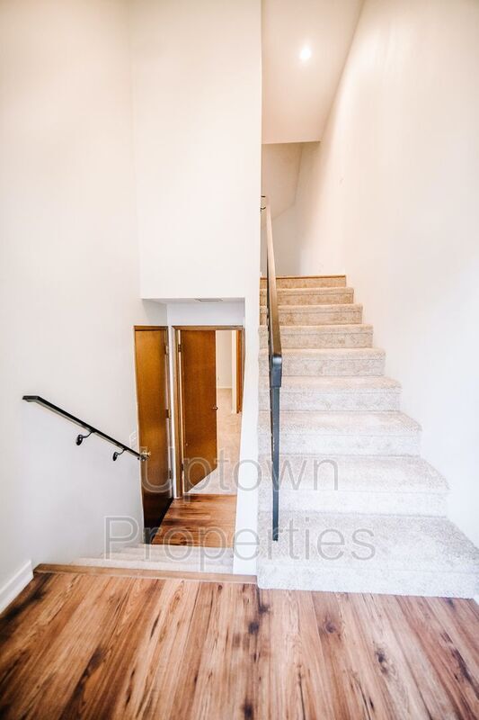 Building Photo - 230 Cervantes Cir