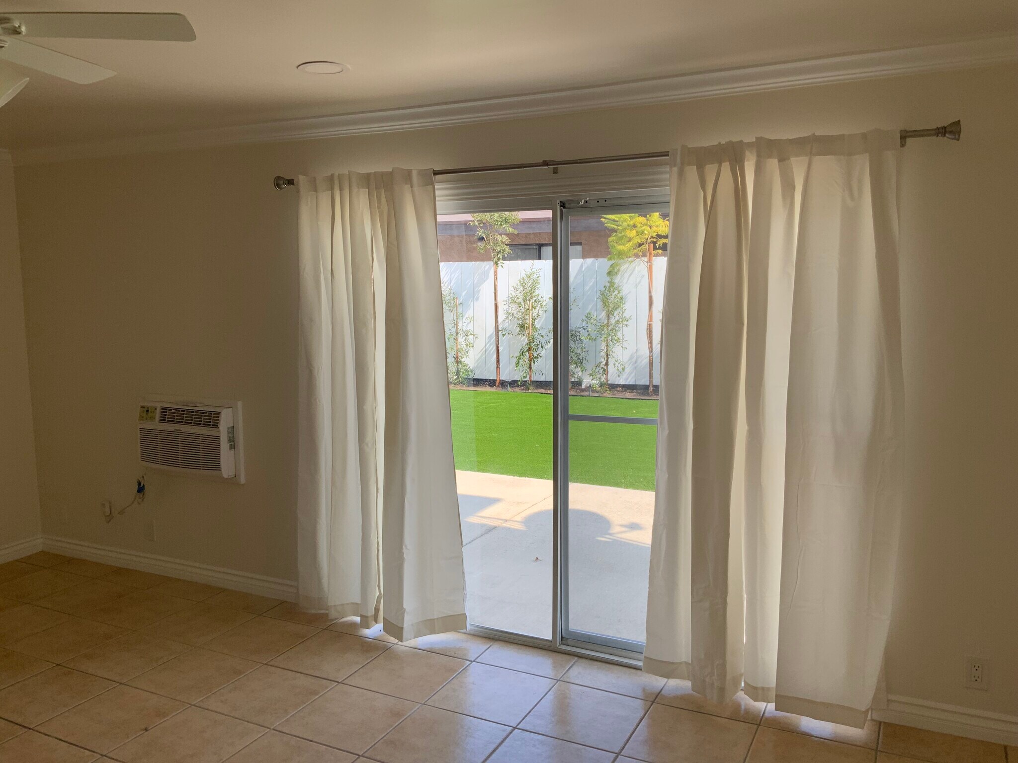 Sliding Glass Doors to Backyard - 1870 Temple Ave